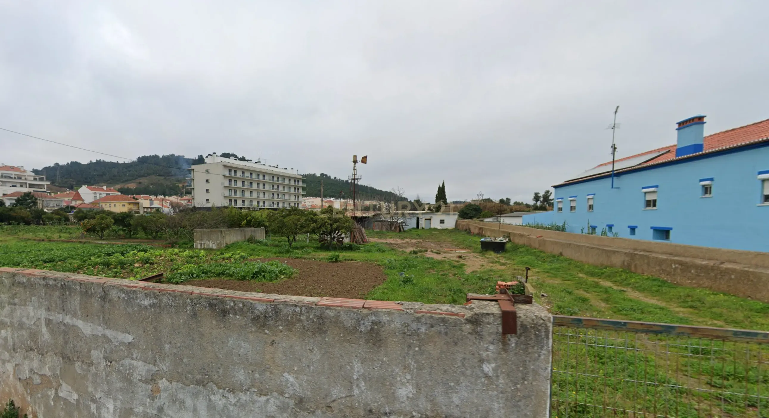 Terrenos com 8040m2 em Vila Franca de Xira com Vista para o Rio - Image 5